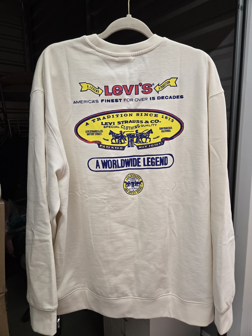 Levi's Cream Graphic Crewneck Sweatshirt - Yellow & Red Logo